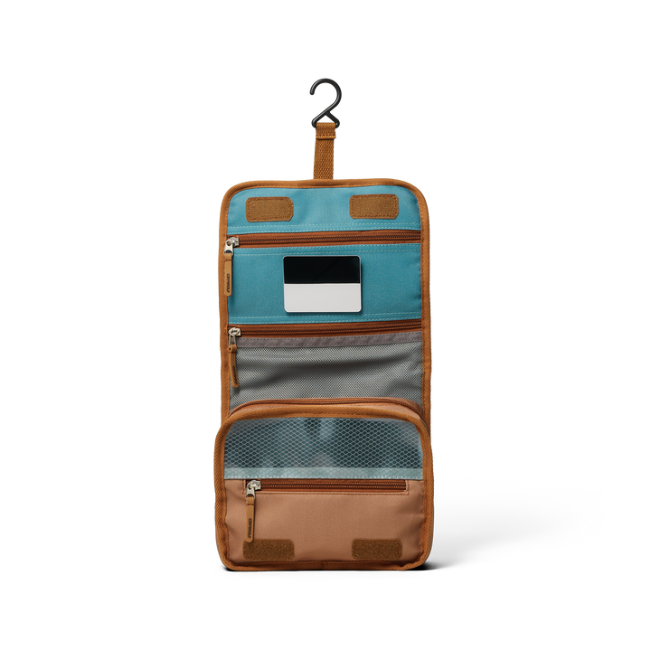 Crywolf Core Hanging Toiletry Bag - Moss Colourblock