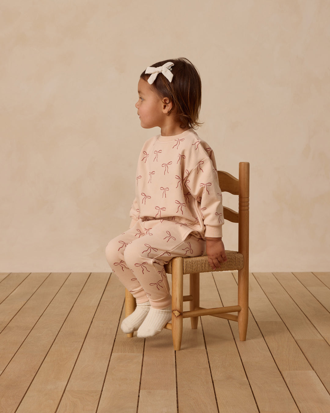 Quincy Mae Relaxed Fleece Sweatshirt - Red Bows