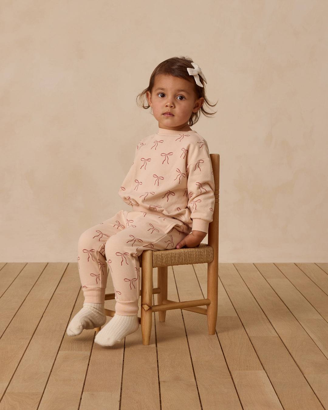 Quincy Mae Relaxed Fleece Sweatshirt - Red Bows