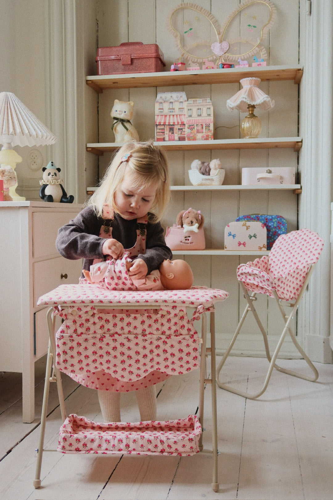 Konges Sløjd Doll Changing Table - Rosie Rose / Pre Order