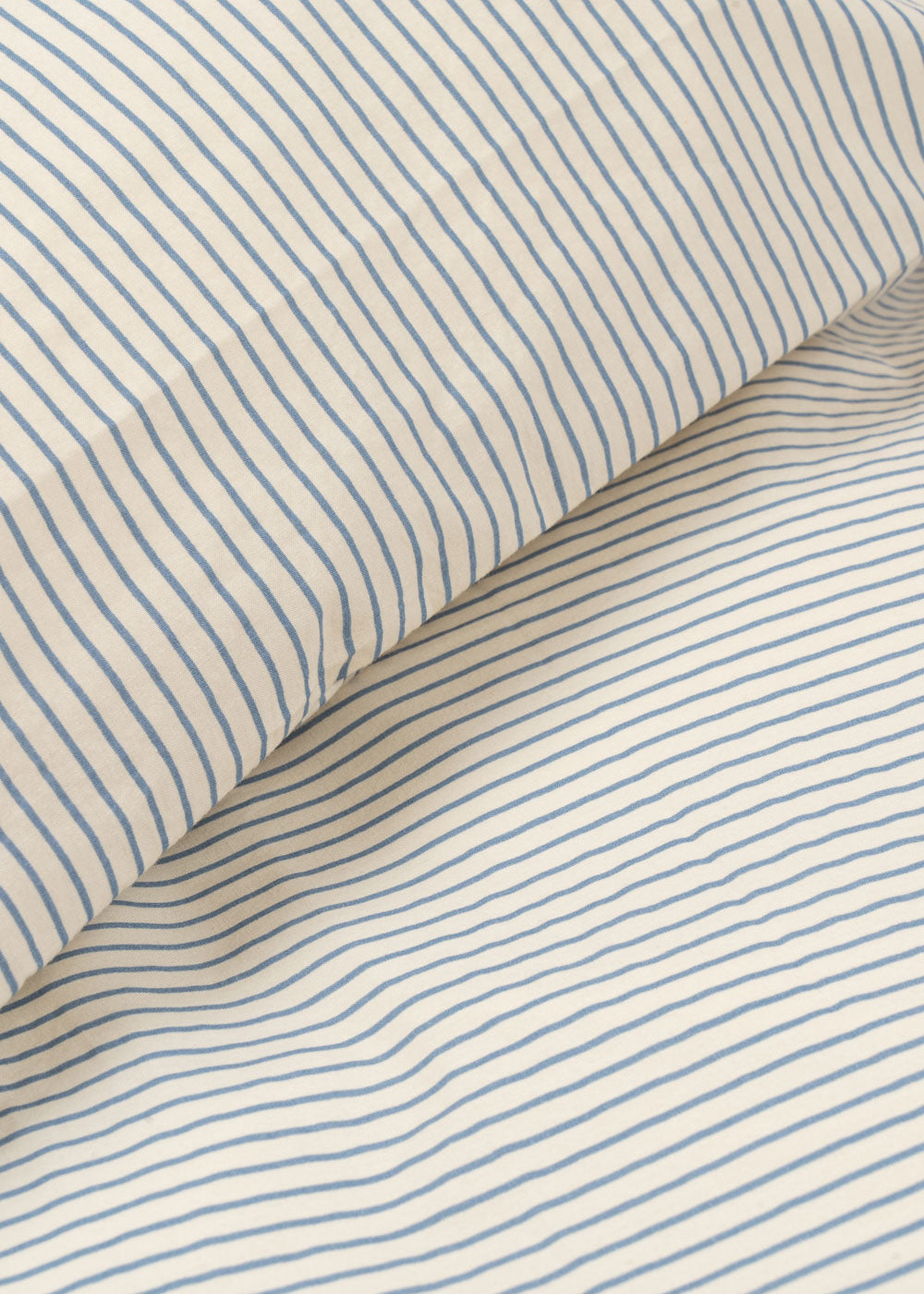 Cushions + Bedding