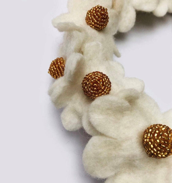 Gamcha Flower Wreath - Daisy