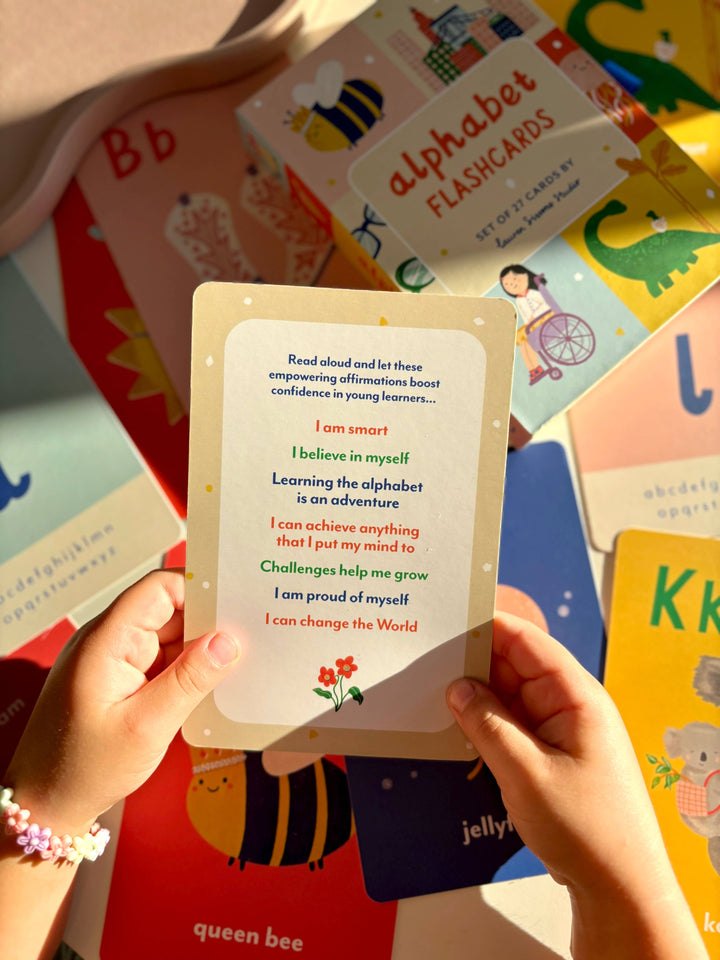 Lauren Sissons Studio - A-Z Illustrated Alphabet Flashcards