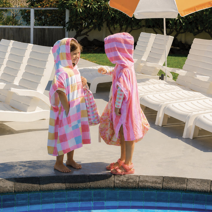 Crywolf Hooded Towel - Pop Gingham