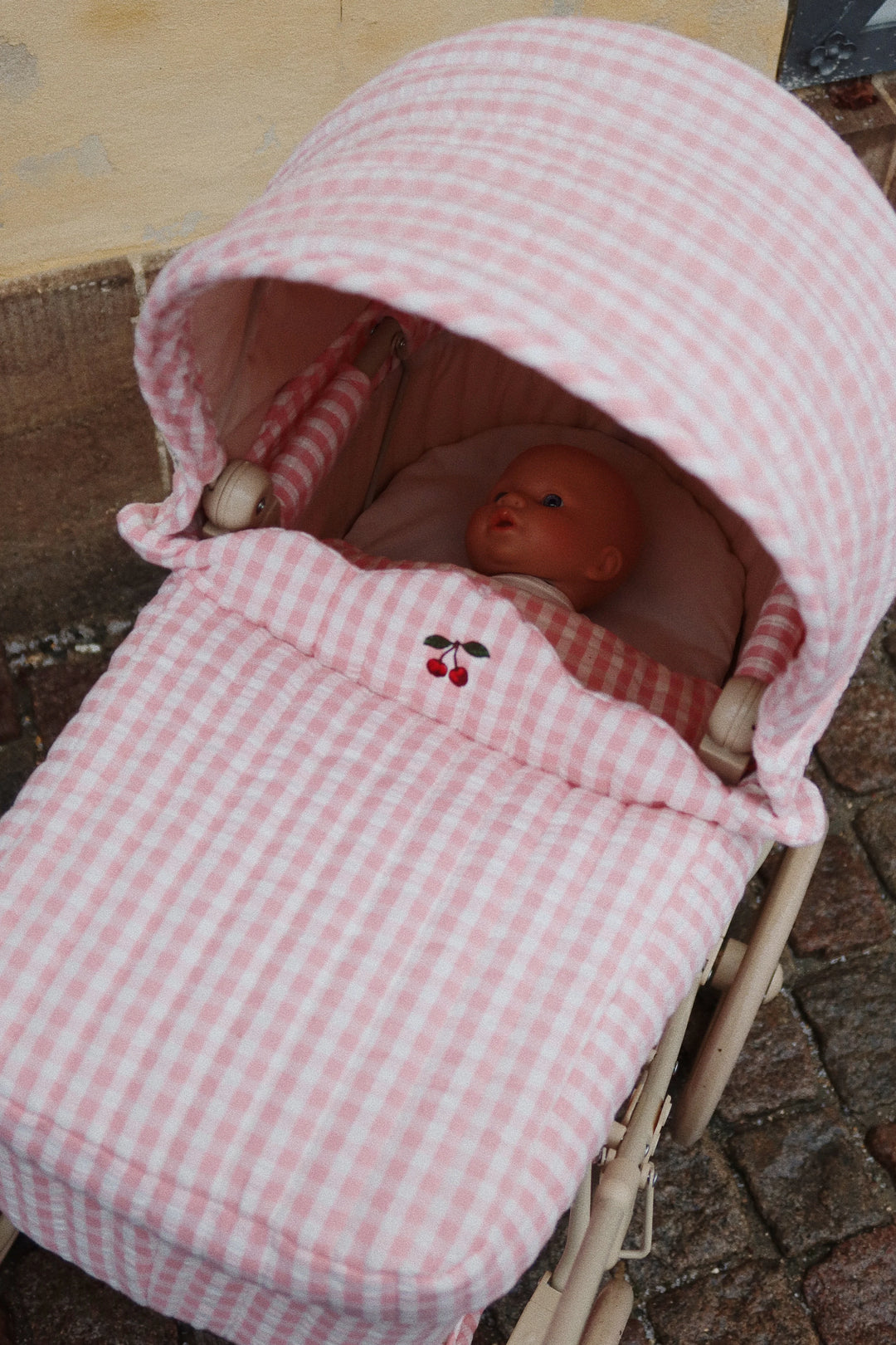 Konges Sløjd Elli the Doll - Cherry