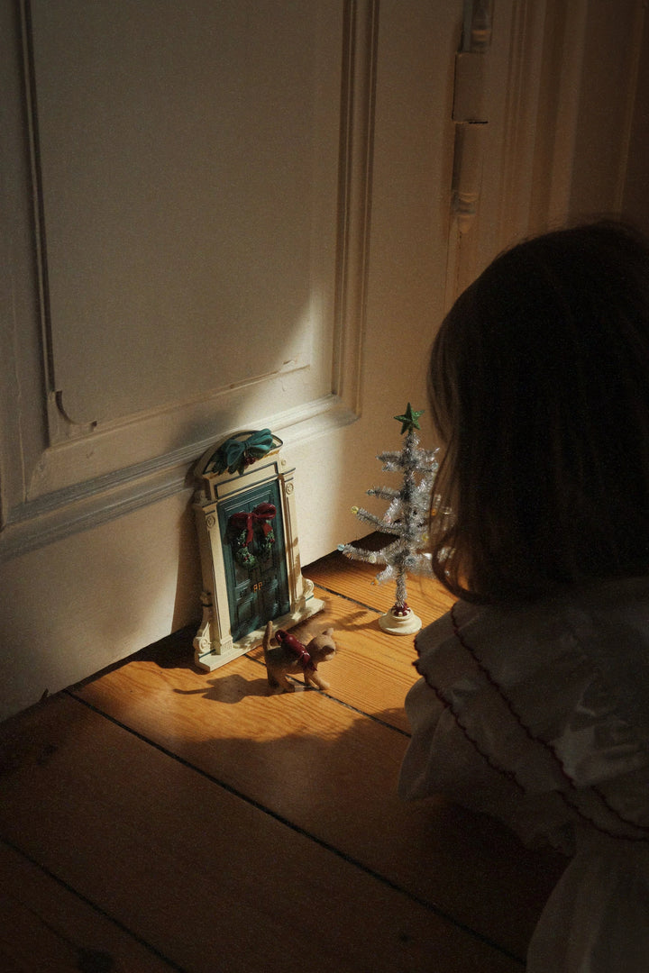 Konges Sløjd Christmas Elf Door