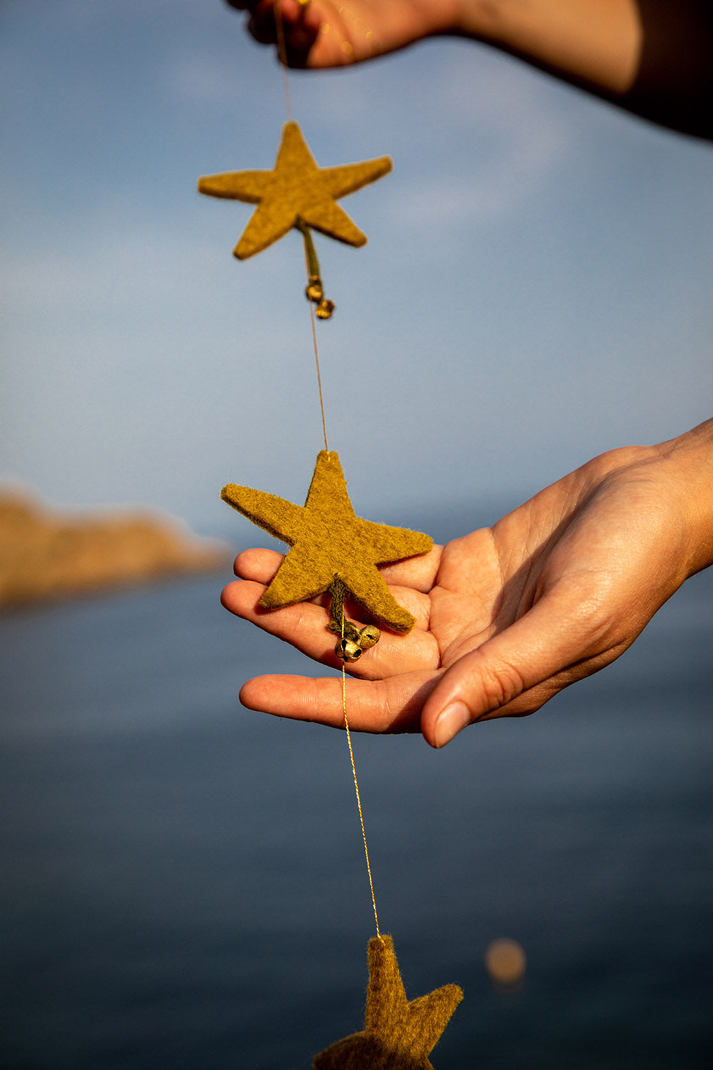 Muskhane Falling Stars Garland - Pistachio