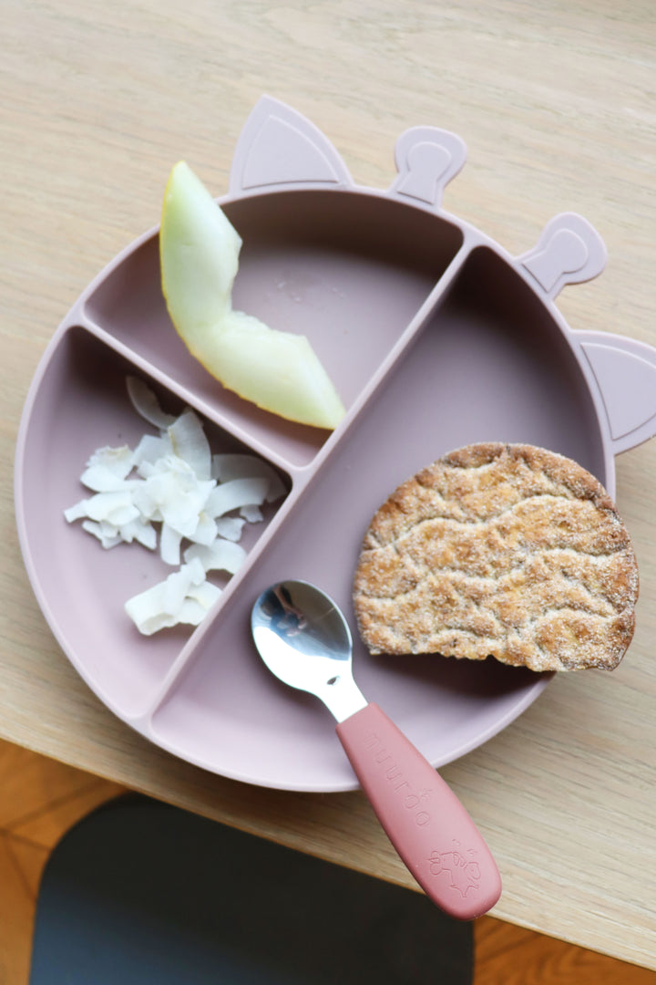 Nuuroo Orla Silicone Divided Plate Giraffe - Cobblestone