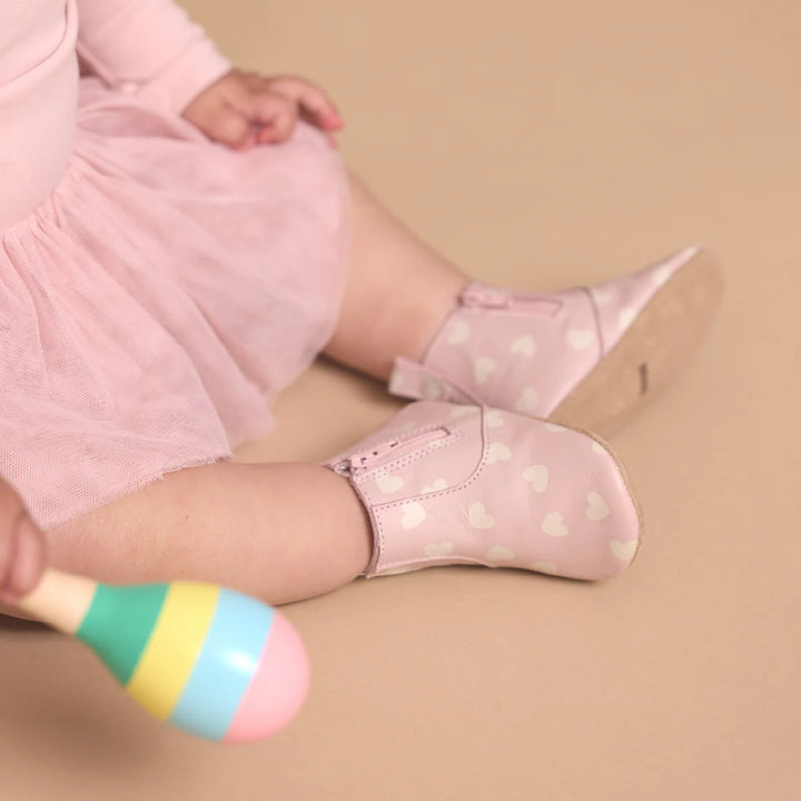 Pretty Brave Baby Electric - Hearts