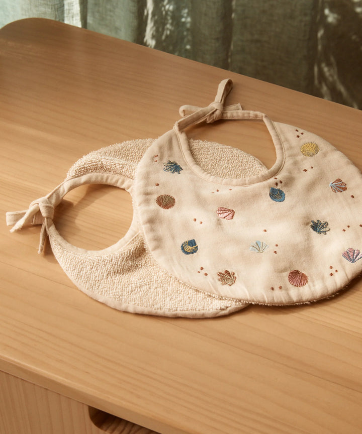 Philé Embroidered Bib - Seashells