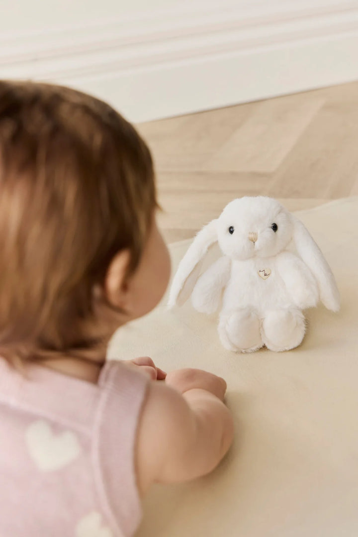 Jamie Kay Snuggle Bunnies - Little Penelope - Marshmallow