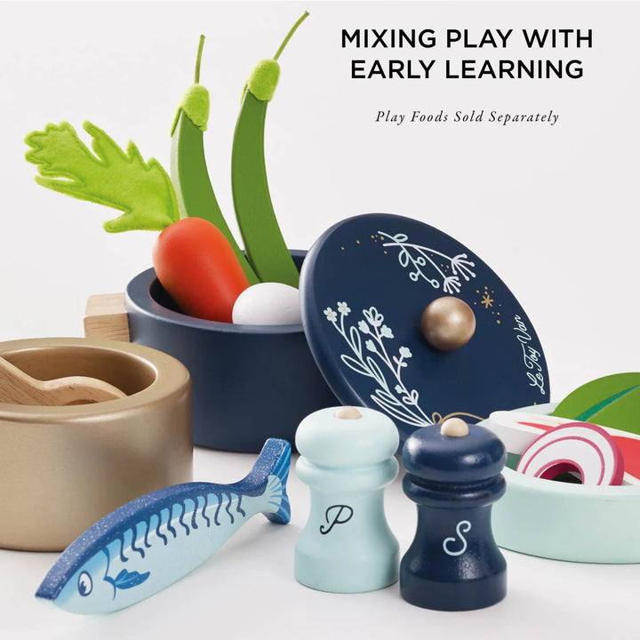 Le Toy Van Pots &amp; Pans Kitchen Accessories