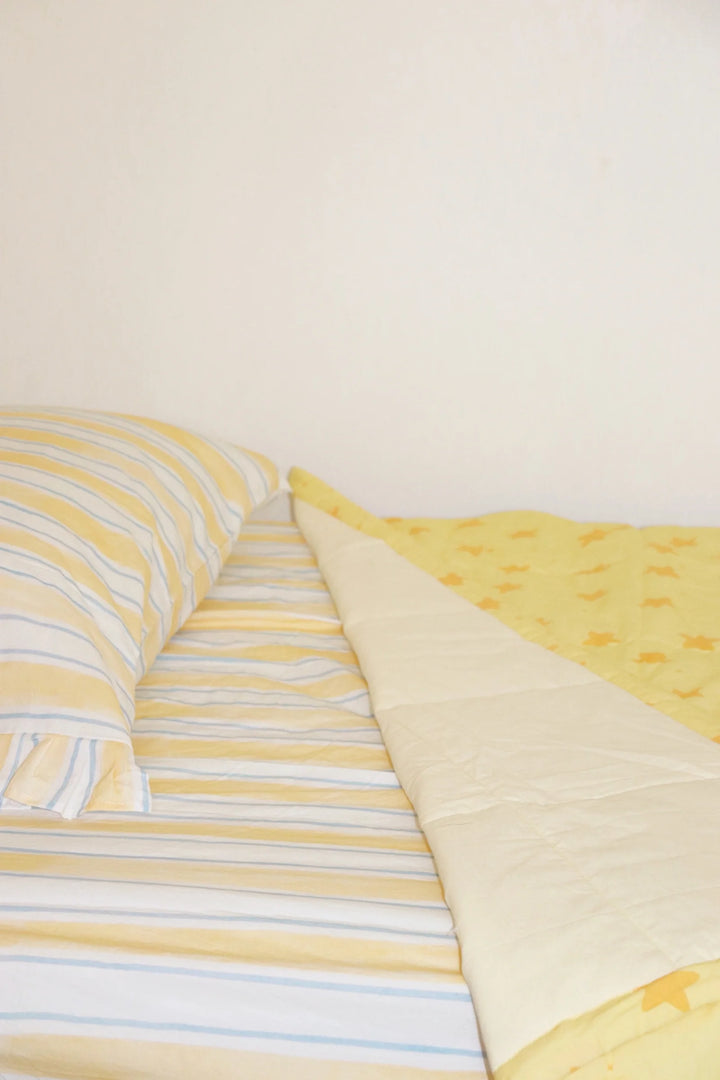 Play Linen Reversible Quilt - Star Sprinkle