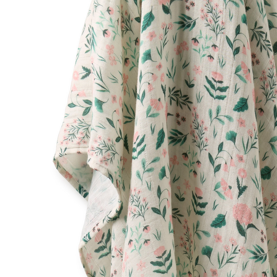 Wilson &amp; Frenchy Muslin Swaddle - Sweet Bloom