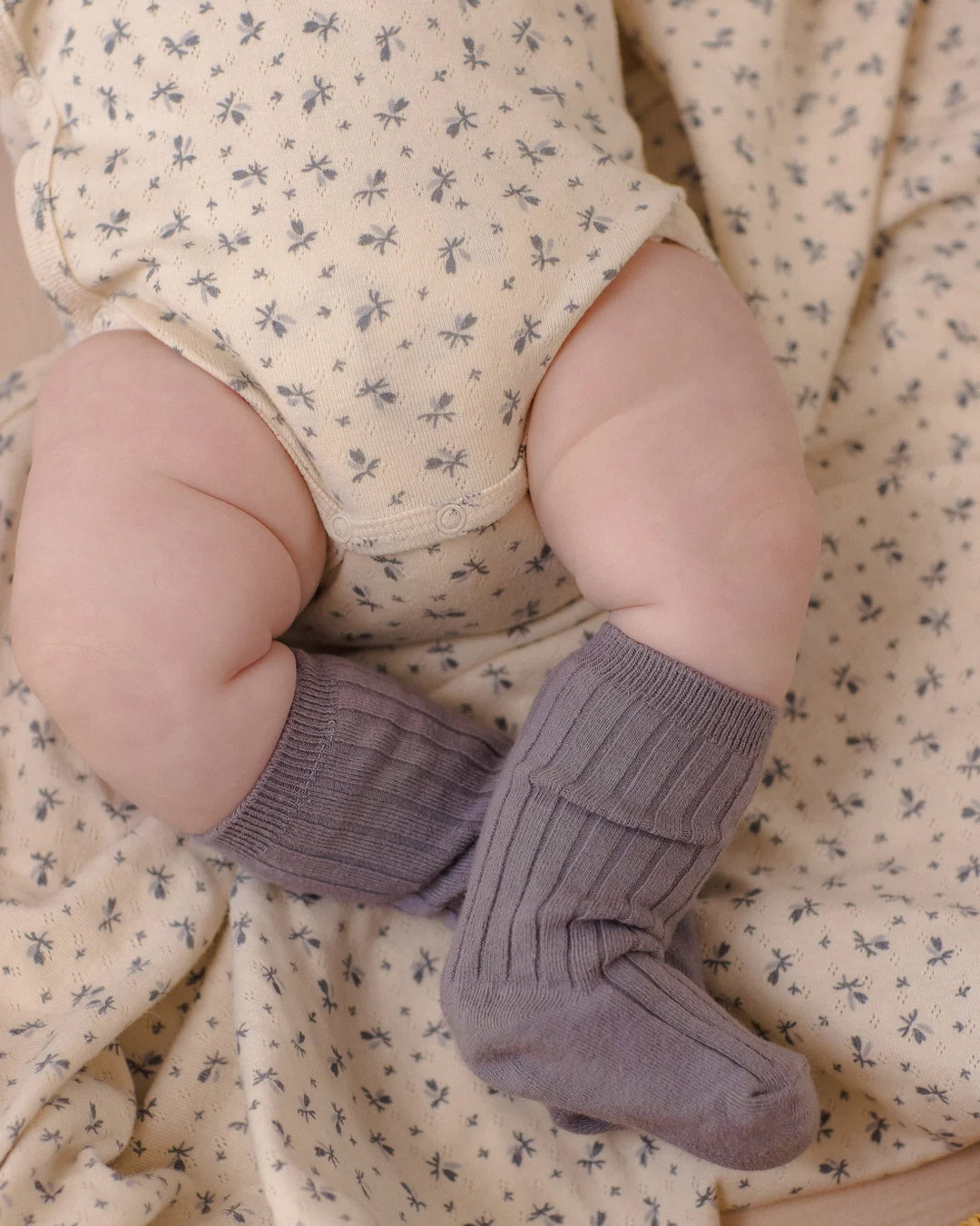 Quincy Mae Side Snap Bodysuit - Blue Ditsy