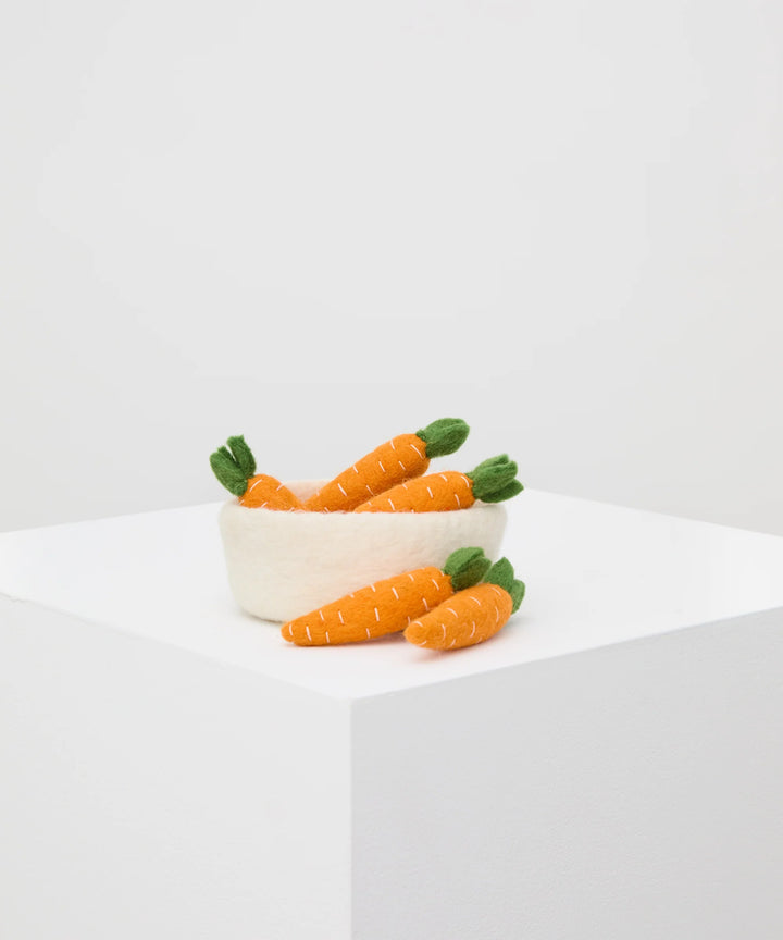 Philé Felt Crate of Carrots
