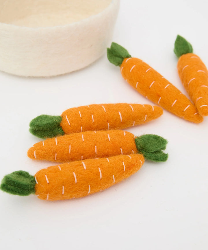 Philé Felt Crate of Carrots
