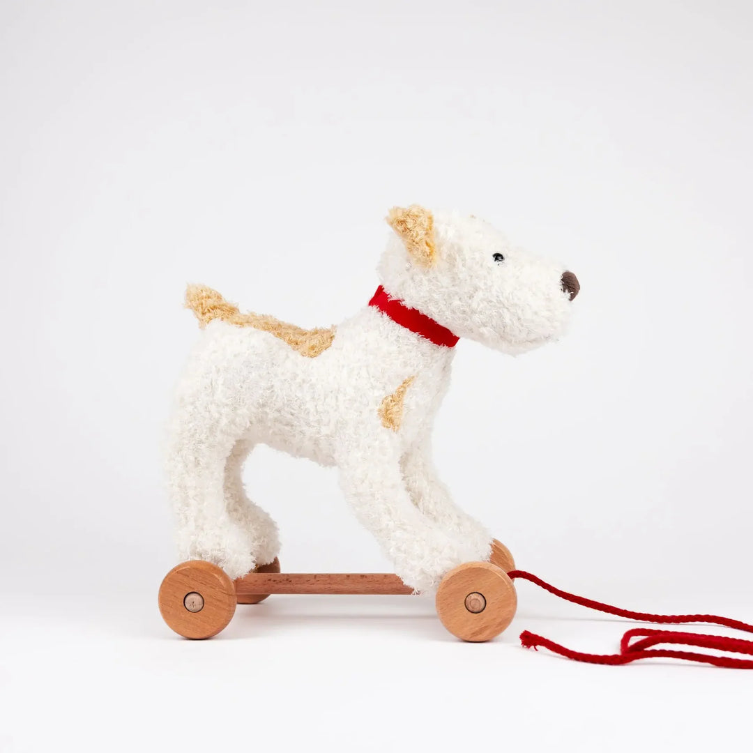 Egmont Toys Pull Along Eliot Dog
