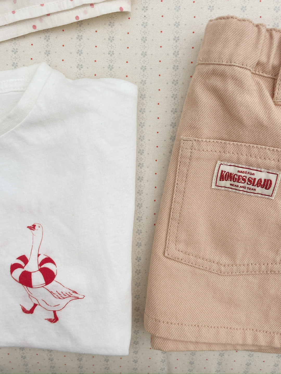 Konges Sløjd Era Tee - Off White / Lifeguard Service