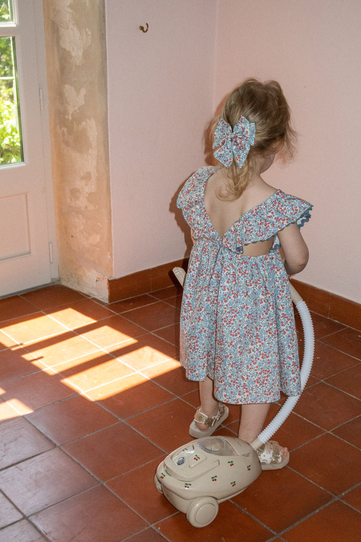 Konges Sløjd Dusty Vacuum Cleaner - Cherry
