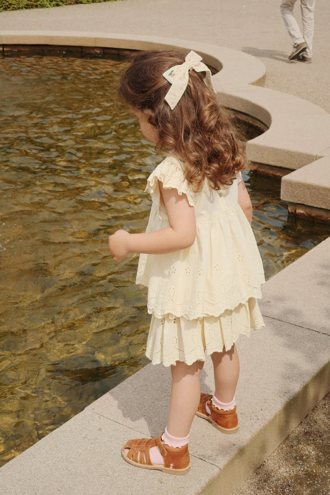Konges Sløjd Velvet Bow Pearl Hairclip - Pearled Ivory