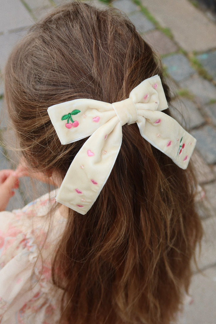 Konges Sløjd Velvet Bow Pearl Hairclip - Pearled Ivory