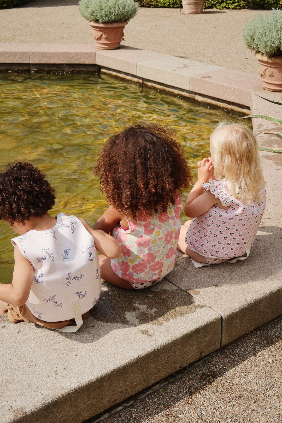 Konges Sløjd Avery Swim Vest - Fleur Anglaise