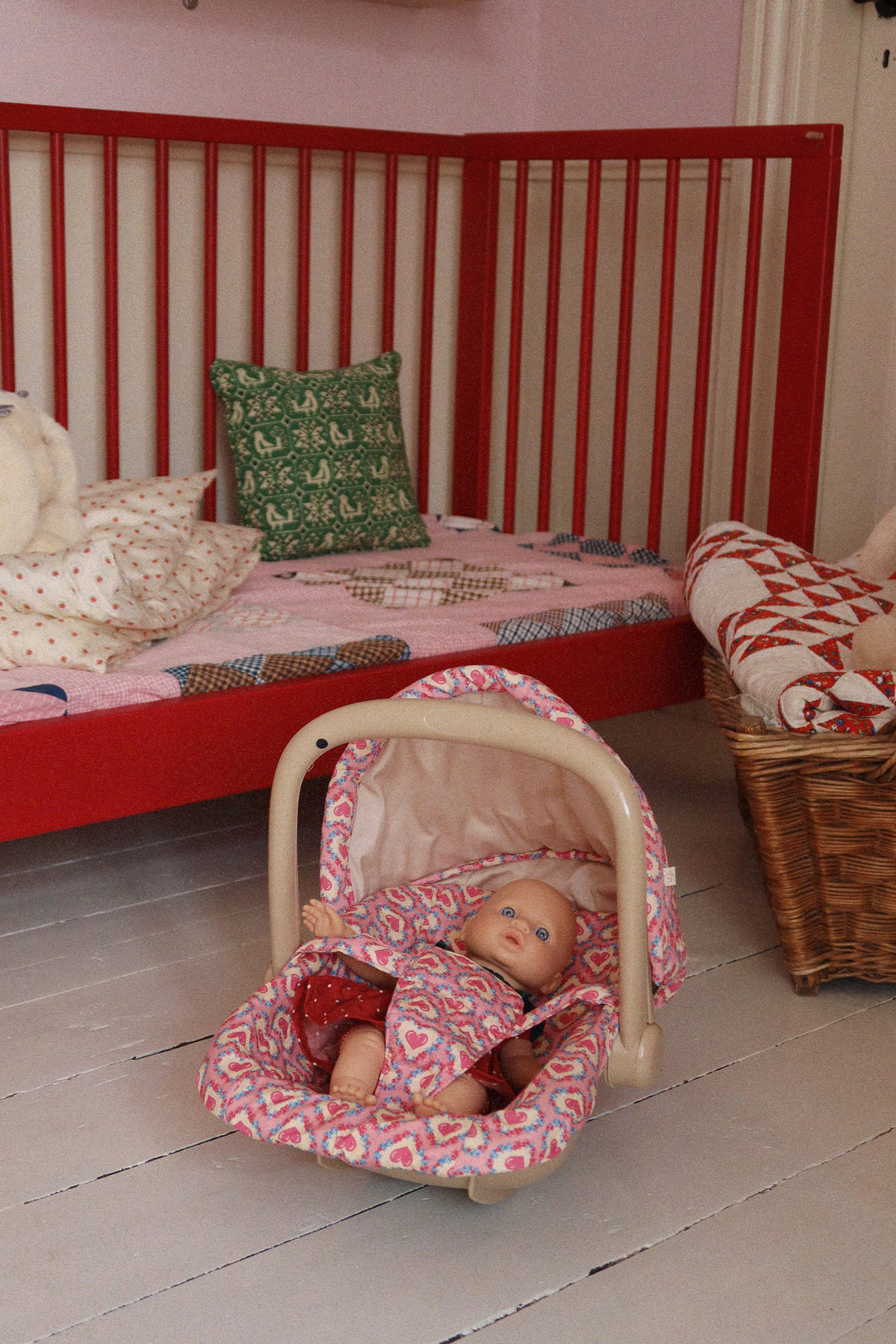 Konges Sløjd Fraise Baby Doll 32cm - Fraise Spot