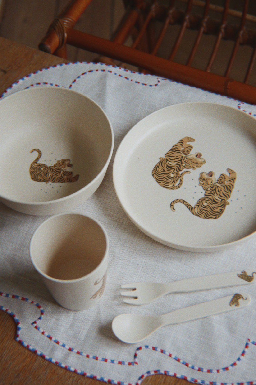 Konges Sløjd Dinner Set - Tiger Ruggito