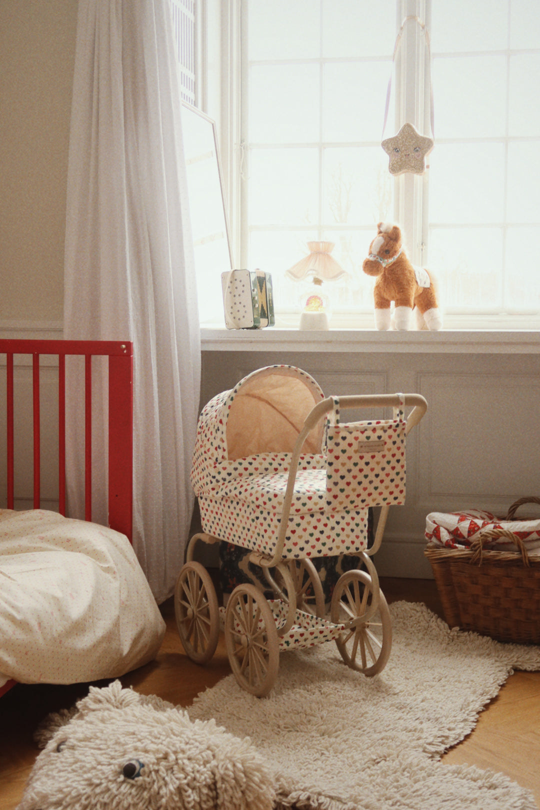 Konges Sløjd Minnie Doll Pram - Coeur Coloré