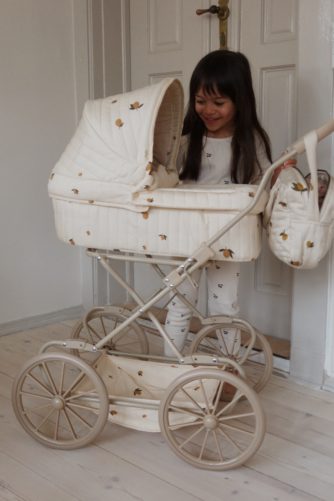 Konges Sløjd Doll Bag - Lemon / Pre Order