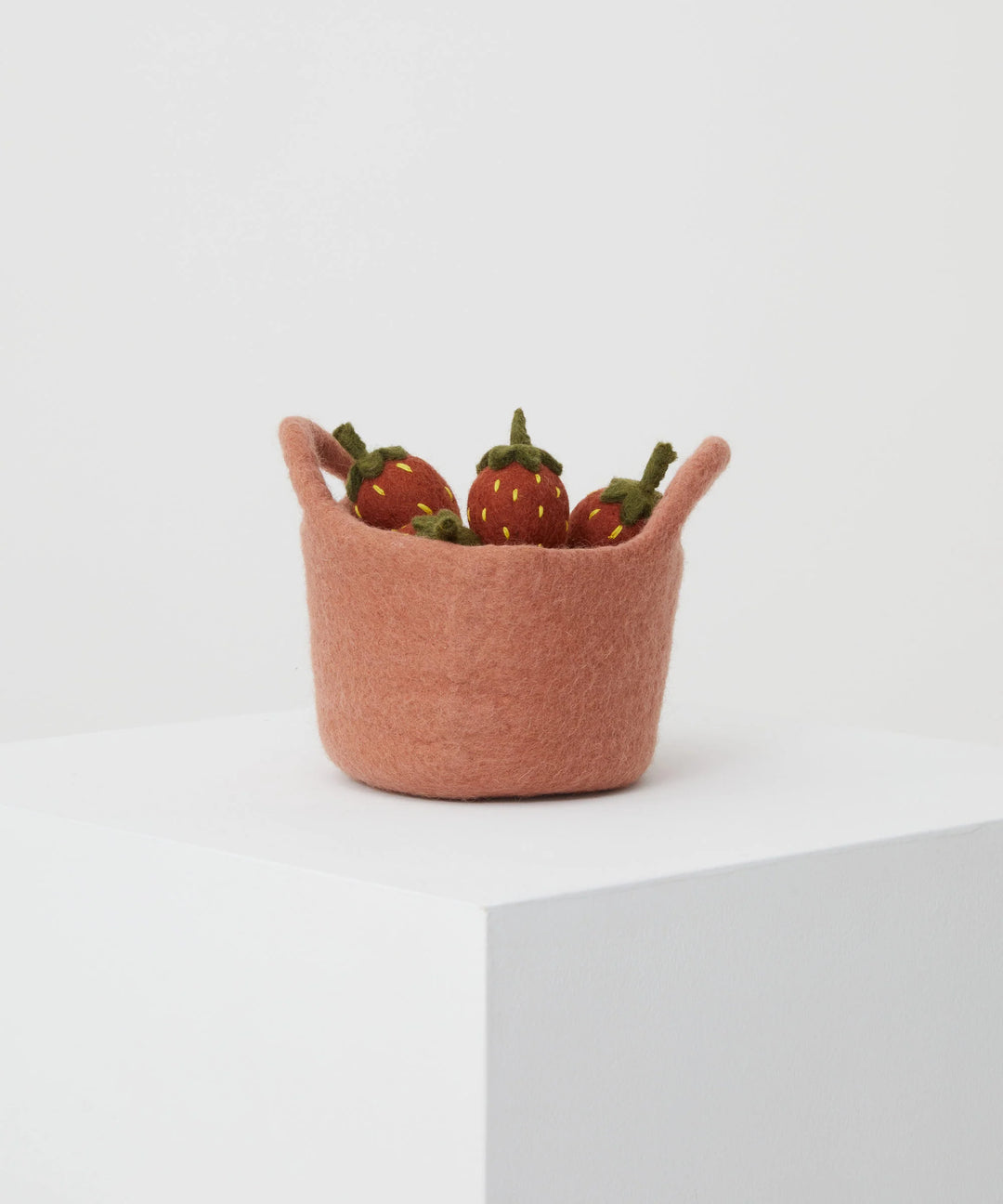 Philé Felt Basket of Strawberries