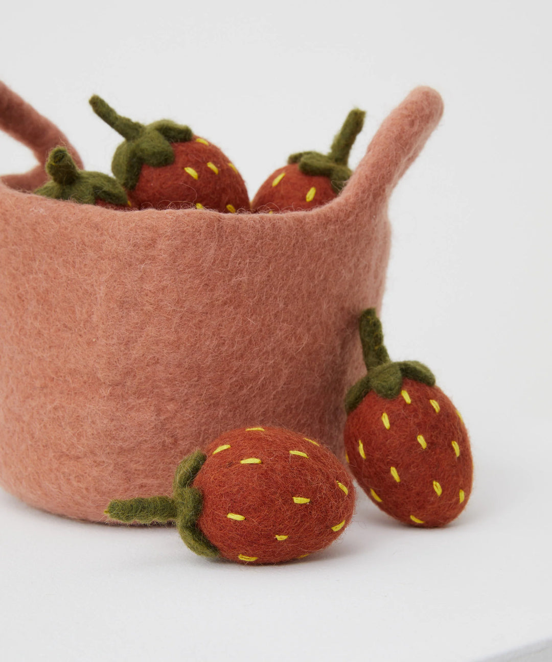 Philé Felt Basket of Strawberries
